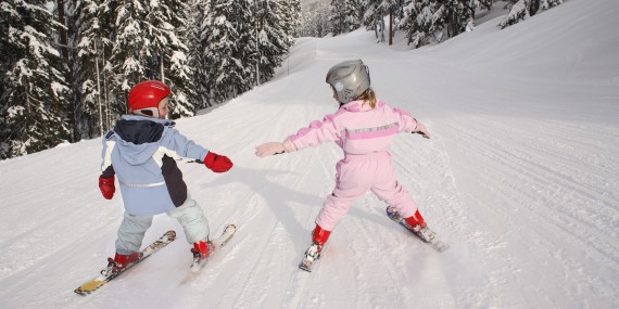  Kid.-Skiing.-Snowboarding.-Child.-Young.-Start.-Learn.-Teach.jpg